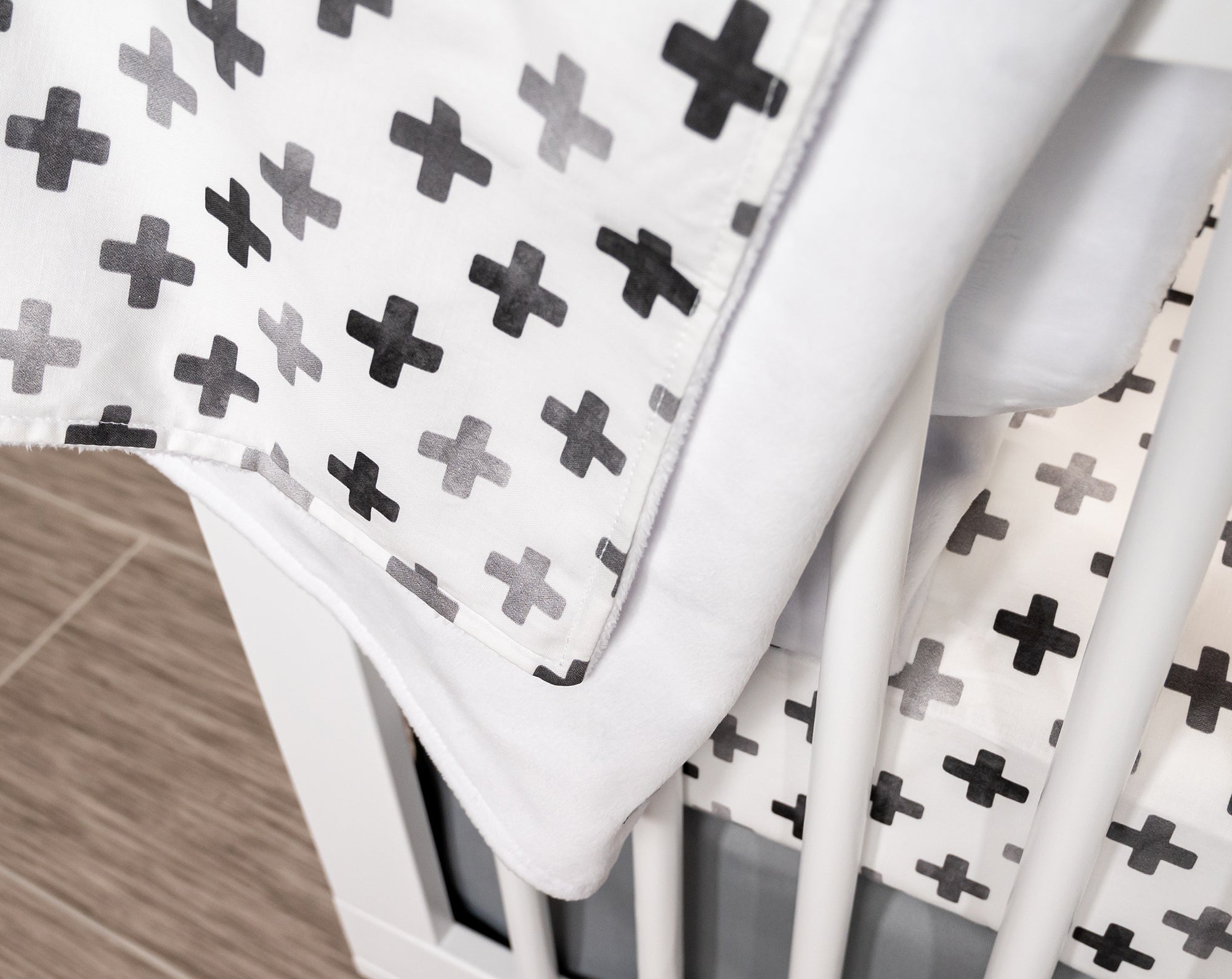 Hugo's Hazy Cross Deluxe Crib Bedding Set